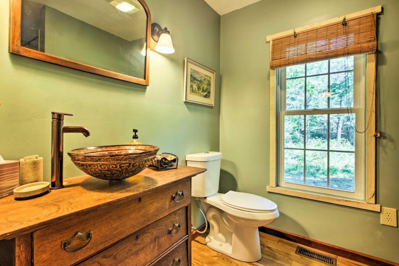 Clearwater Cabin On 10 Acres With Trout Stream! Monterey 外观 照片